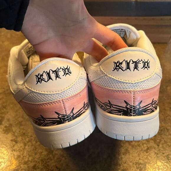 NWT Size 9 Passion of Christ - Resurrection Day
Chapel White / Glorious Sunset - Picture 6 of 12